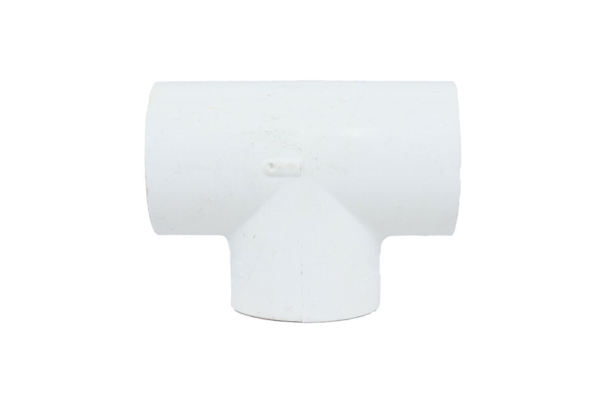 TEE PVC LISA AGUA POTABLE 1-1/2"